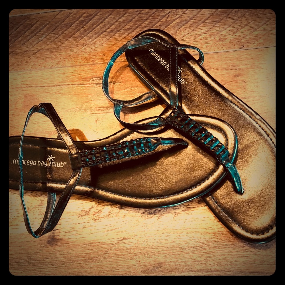 Like new Sandals